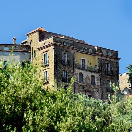 Ferienwohnung Residenza Matarazzo E Le Sue Soffitte Castellabate Exterior foto