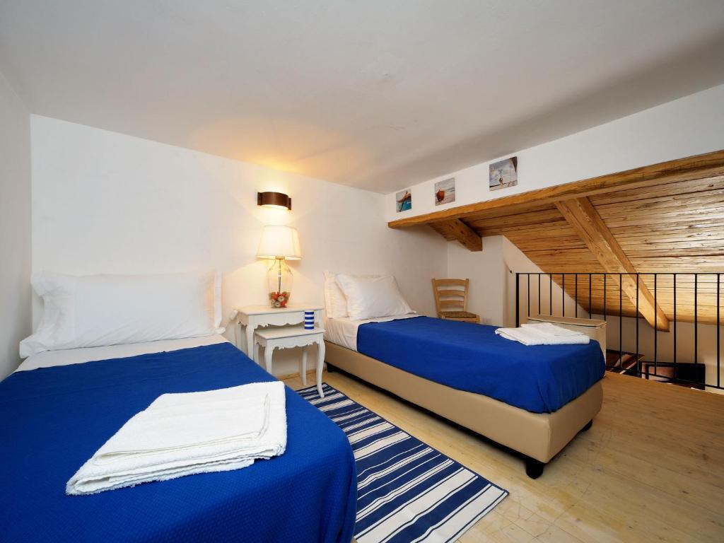 Ferienwohnung Residenza Matarazzo E Le Sue Soffitte Castellabate Zimmer foto